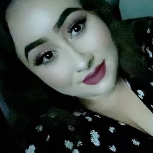 Meet your Posher, Cassie